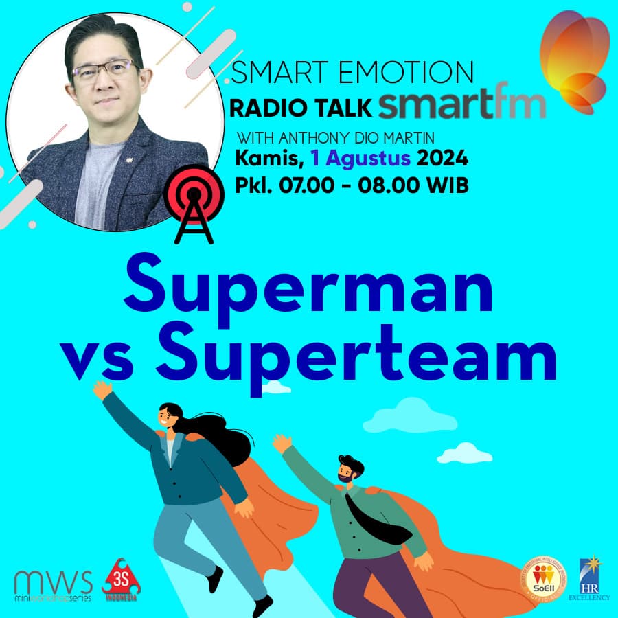 SUPERMAN VS SUPERTEAM