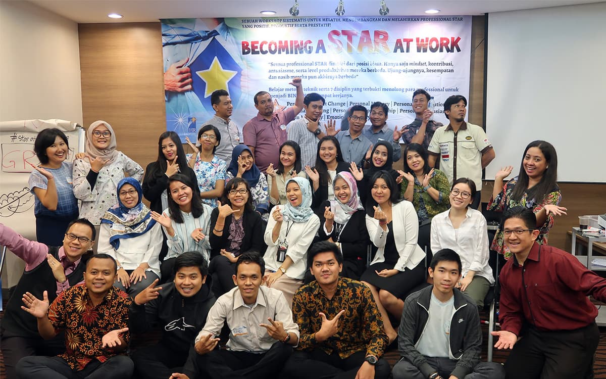 Public Training "BECOMING A STAR AT WORK", 17 April 2018, Jakarta Design Center (JDC), Slipi Jakarta.