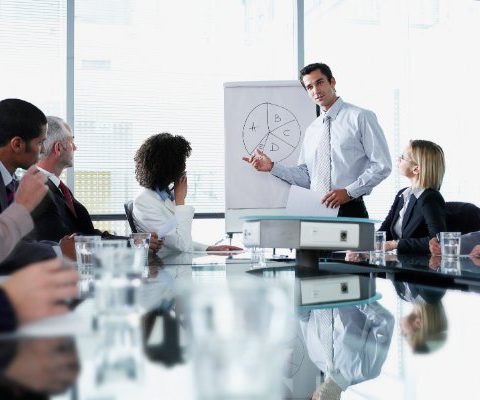 Mempersiapkan Memimpin Rapat yang Baik dan Efektif